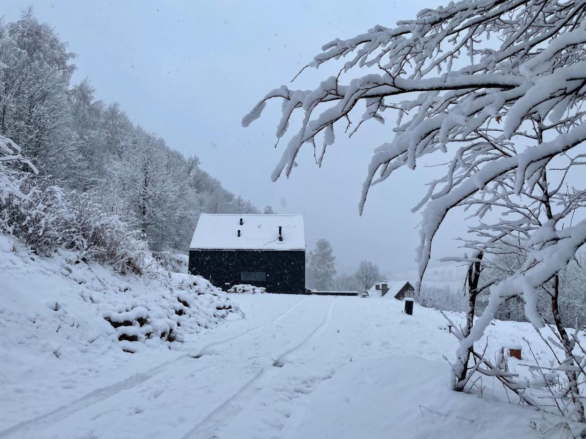 Czarny Domek W Gorach Pieszyce Buitenkant foto